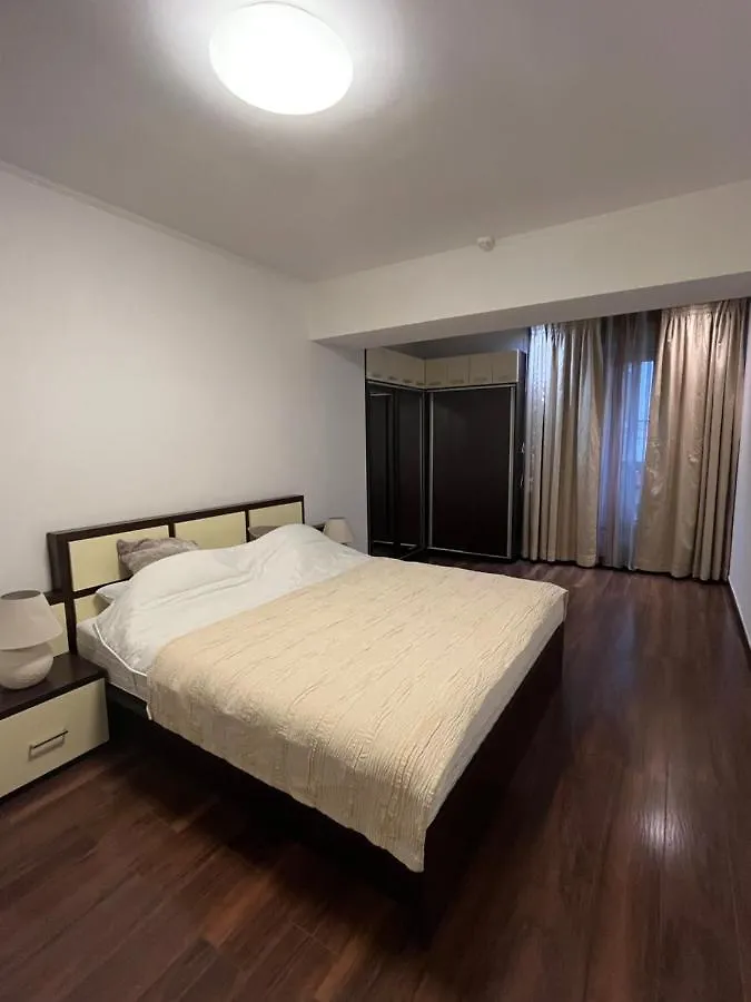 Large 2 Bedroom Apartment Soseaua Nordului Bucarest