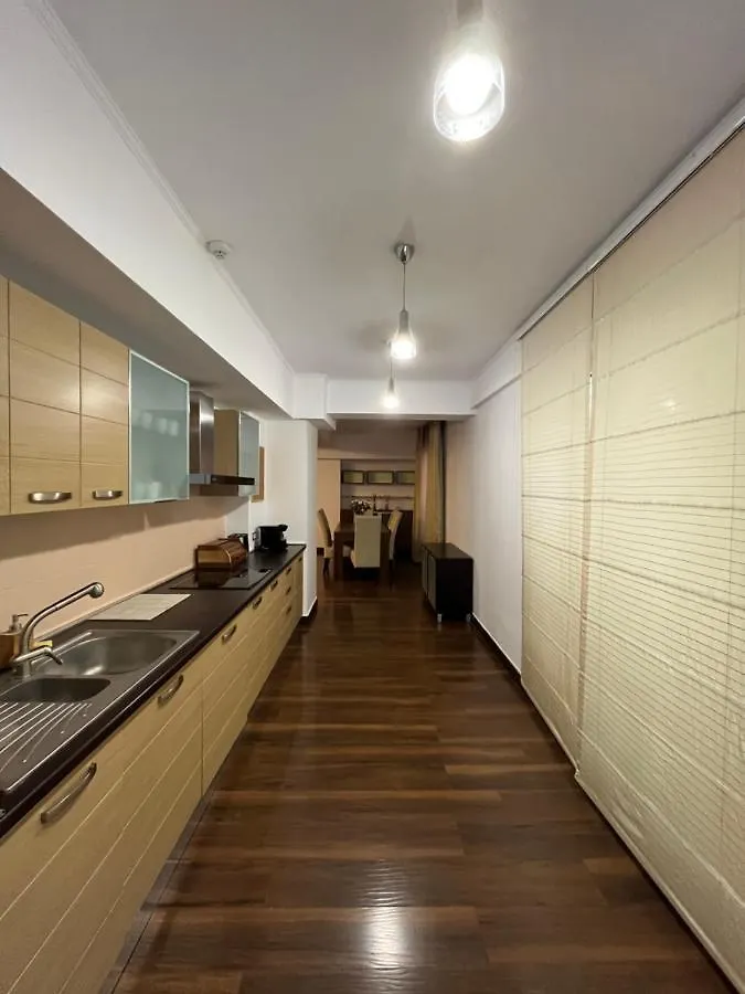 Large 2 Bedroom Apartment Soseaua Nordului Bucarest